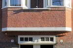 Karperstraat, gerenoveerde gevel met karakteristieke Kruyswijk erkers.
<br/>
Gert-Jan Lobbes, 2016